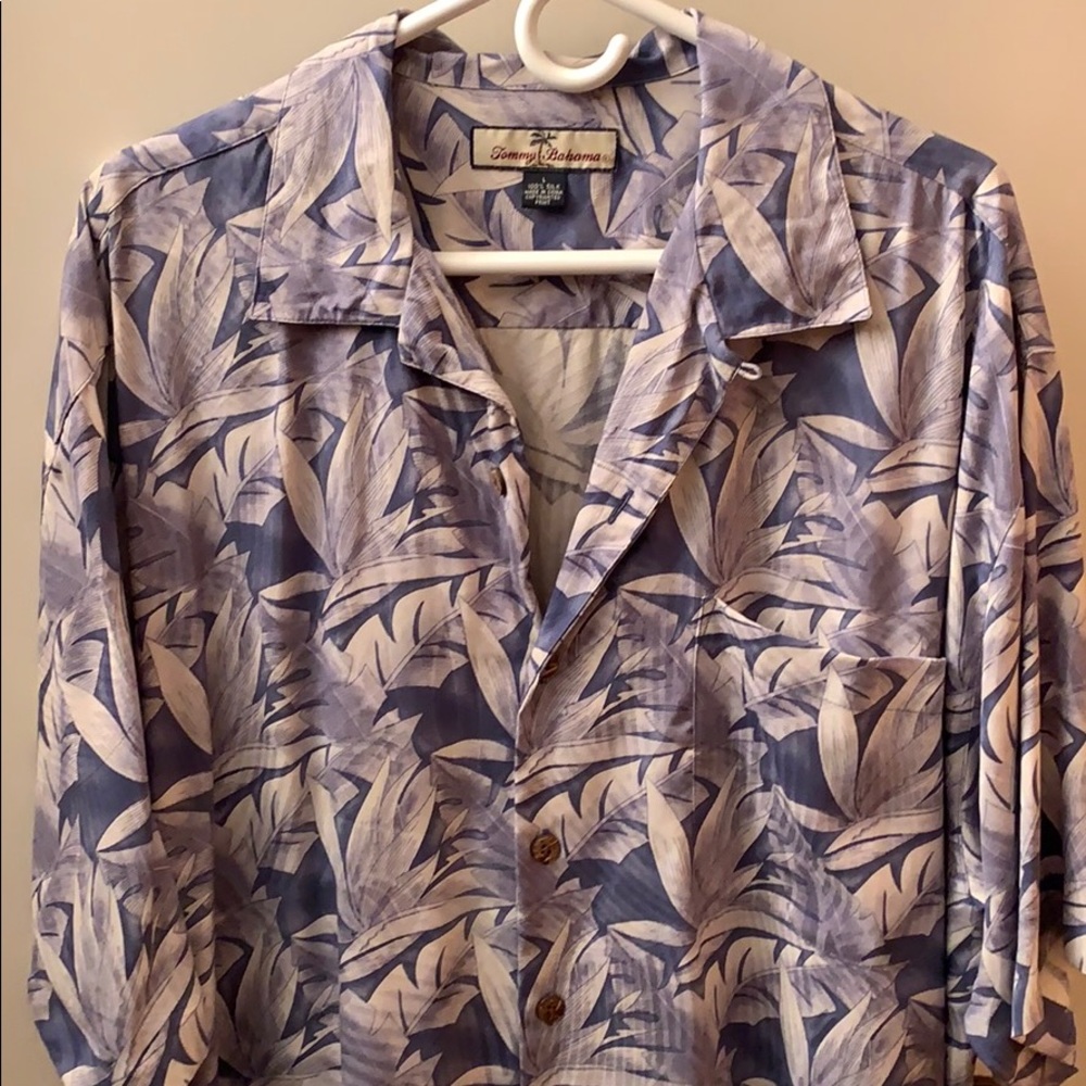 Tommy Bahama short sleeve button down camp shirt.